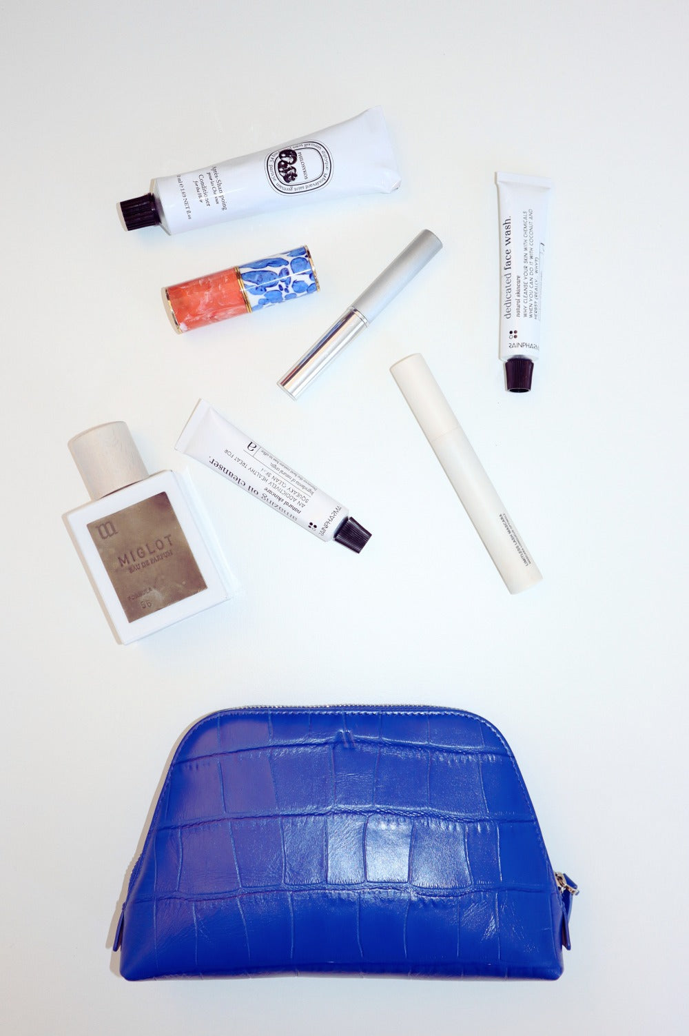 Makeup Bag - soft croco electric blue