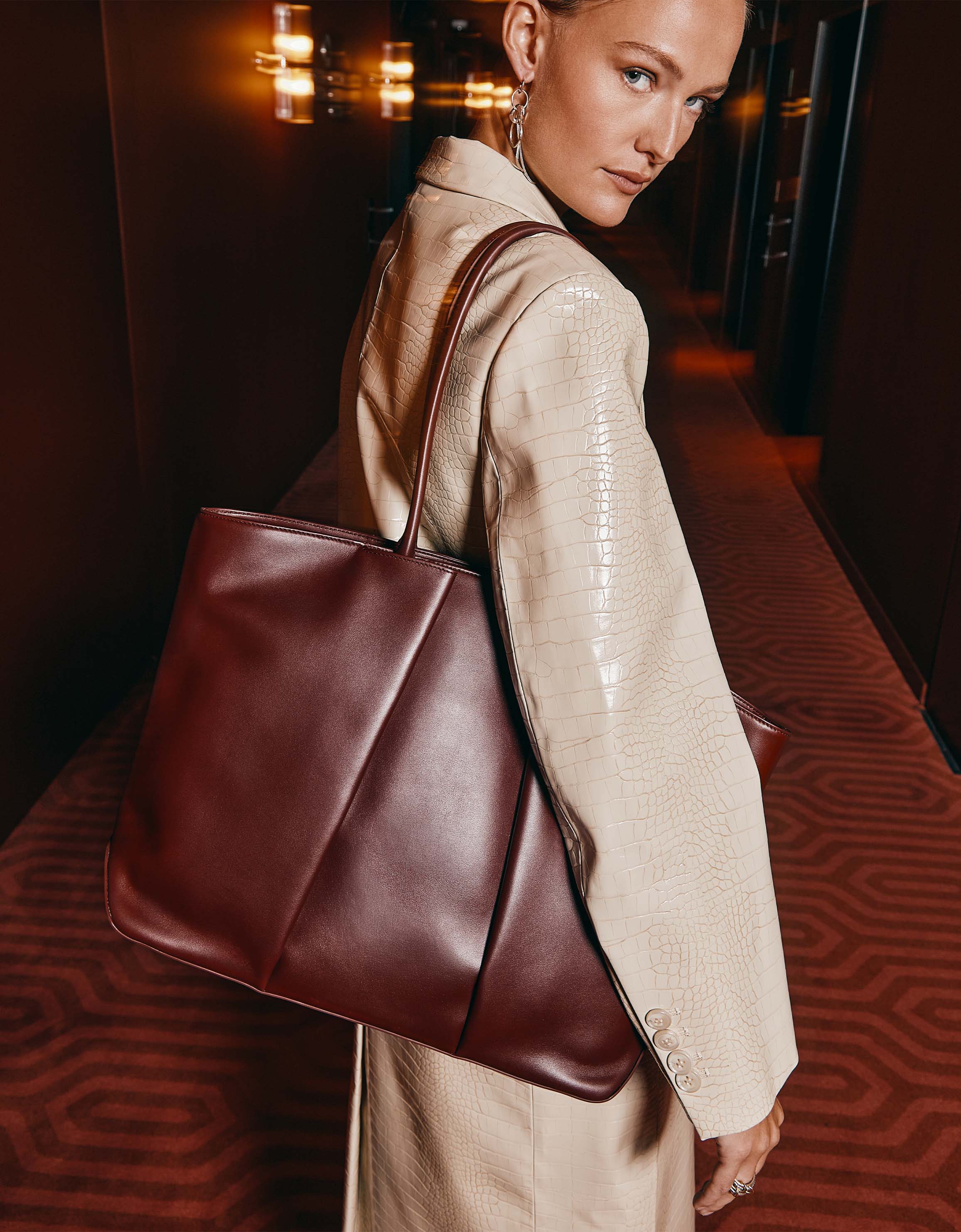 Horizon - soft touch garnet brown